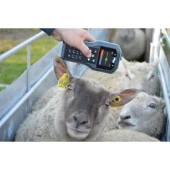 Agrident Oormerklezer APR450 -Easyfix Winkel Application20shot2 N0050BBMM02 X X 0401533 750x750 1685526047443