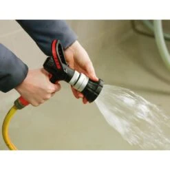 KERBL Spuitpistool Super Jet 10 KERBL Spuitpistool Super Jet -Easyfix Winkel Application20shot2 N0050BBMM02 X X 0806023 750x750 1559633189797