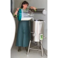 Melkverwarmer MilkPot 50 L -Easyfix Winkel Application20shot2 N0050BBMM02 X X 1502388 750x750 1559633189797